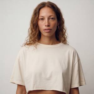 Kikki — cream crop